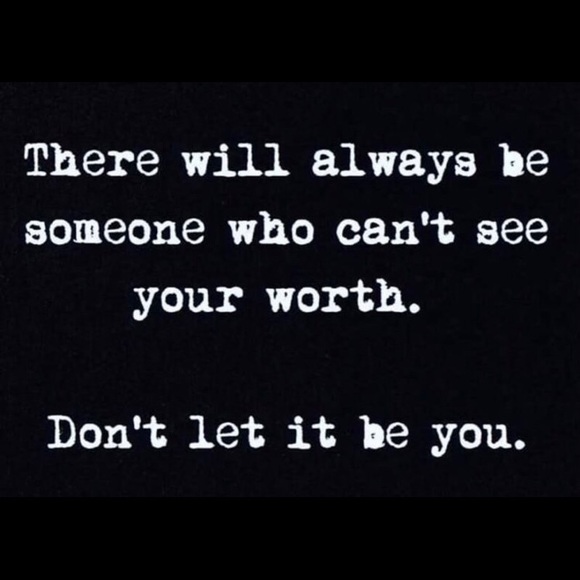 Meet your Posher, Erica - Picture 3 of 3